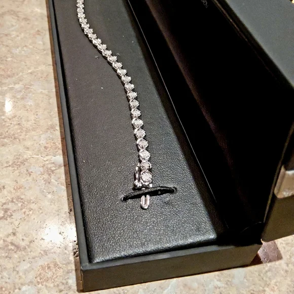 Diamond Tennis Bracelet 1 Carat TW Genuine